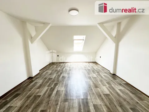 Pronájem bytu 1+1, Bystřany - Světice, Pražská, 48 m2