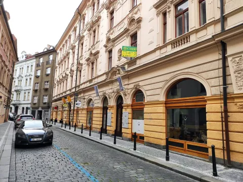 Pronájem kanceláře, Praha - Staré Město, Týnská, 81 m2