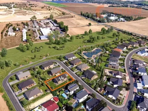 Prodej pozemku pro bydlení, Hrušovany u Brna, Pod Střediskem, 608 m2