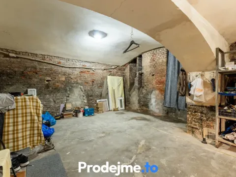 Pronájem skladu, Praha - Smíchov, Preslova, 226 m2