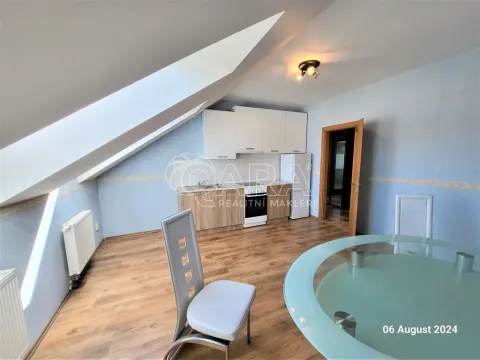 Pronájem bytu 2+1, Doksy, Vorlíčkova, 50 m2