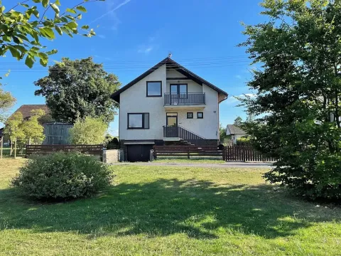 Pronájem rodinného domu, Bříšťany, 230 m2