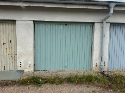 Pronájem garáže, Hradec Králové, okres hradec králové, 17 m2