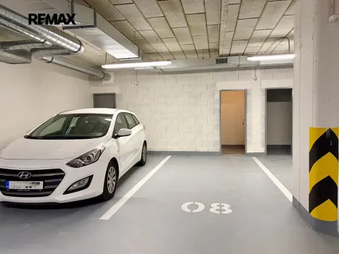 Pronájem garážového stání, Praha - Pitkovice, Mecháčková, 20 m2