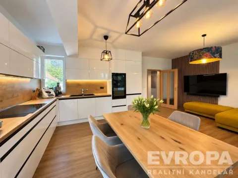 Prodej bytu 3+kk, Plzeň - Východní Předměstí, U Ježíška, 91 m2