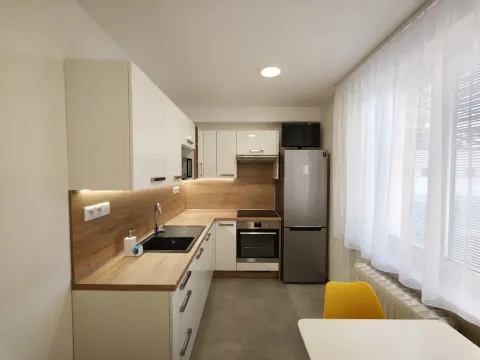 Pronájem bytu 2+1, Zbýšov, Sportovní, 53 m2