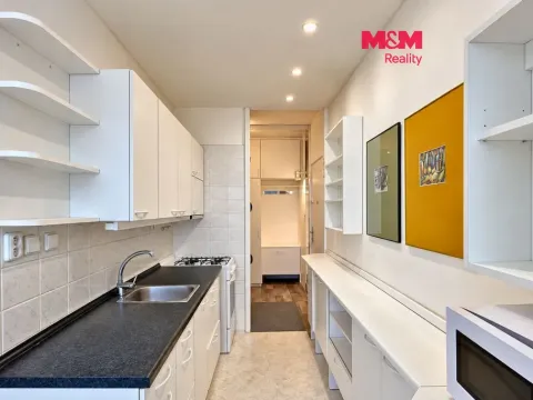 Pronájem bytu 2+1, Karlovy Vary - Drahovice, Gagarinova, 60 m2