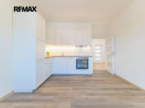 Pronájem bytu 3+kk, Praha - Vršovice, Rybalkova, 75 m2