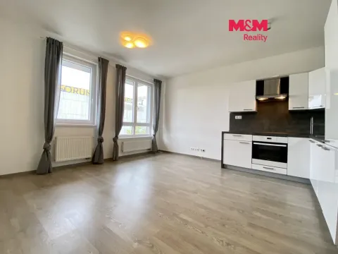 Pronájem bytu 2+kk, Ostrava - Moravská Ostrava, Jantarová, 58 m2