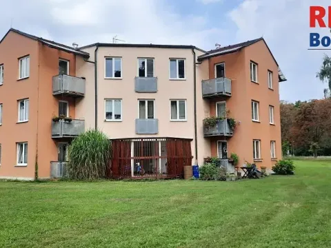 Pronájem bytu 2+kk, Luštěnice, 49 m2