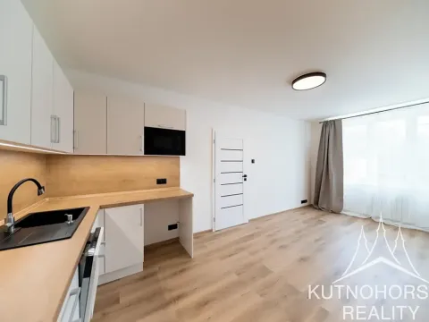 Prodej bytu 2+kk, Praha - Žižkov, Spojovací, 40 m2