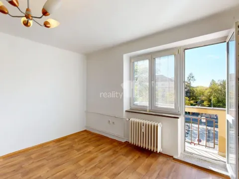 Prodej bytu 2+1, Pardubice - Zelené Předměstí, náměstí Dukelských hrdinů, 57 m2