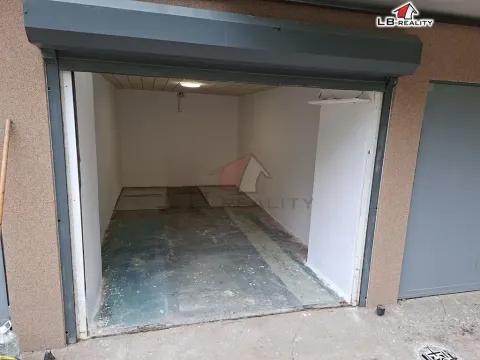 Pronájem garáže, Kolín, Tyršova, 21 m2