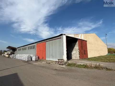 Pronájem skladu, Malé Březno, 1800 m2