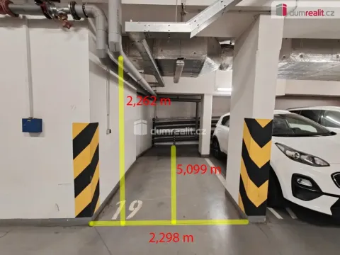 Pronájem garáže, Praha - Kunratice, V Zeleném údolí, 13 m2