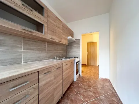 Pronájem bytu 3+1, Chomutov, Jirkovská, 79 m2