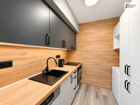 Pronájem bytu 2+kk, Příbram - Příbram V-Zdaboř, Slunná, 43 m2