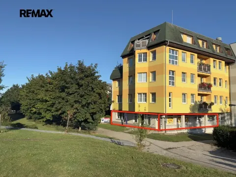 Prodej obchodního prostoru, Praha - Hlubočepy, Voskovcova, 141 m2