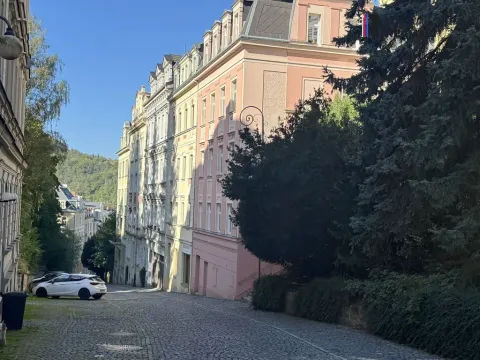 Prodej bytu 2+kk, Karlovy Vary, Moravská, 43 m2
