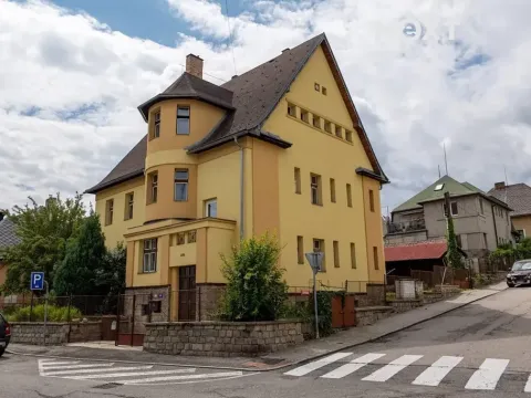 Prodej činžovního domu, Vimperk, Nad Stadiónem, 366 m2