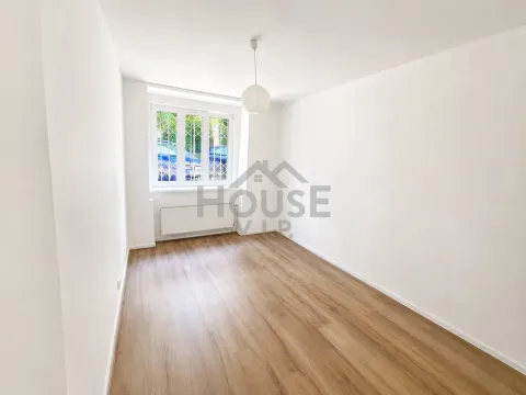 Pronájem bytu 2+1, Praha - Libeň, Pod Labuťkou, 63 m2