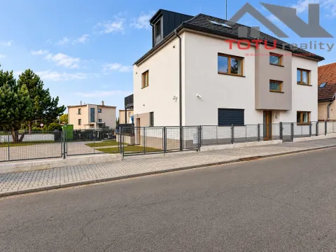 Pronájem bytu 2+kk, Černožice, Gen. Svobody, 38 m2