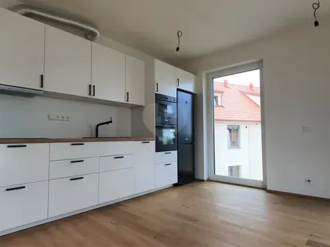 Pronájem bytu 2+kk, Praha - Královice, Ke Tvrzi, 47 m2