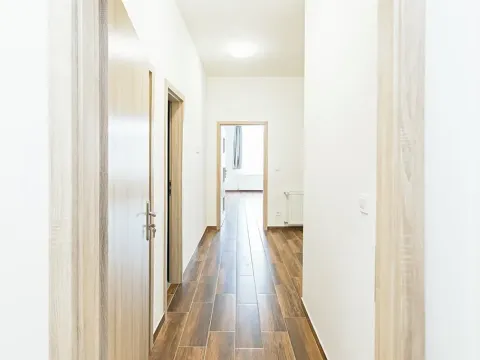 Pronájem bytu 2+1, Praha, Pod hliništěm, 59 m2