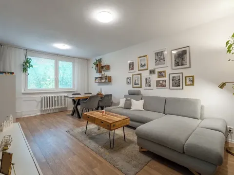 Prodej bytu 2+1, Mokrá-Horákov, 61 m2