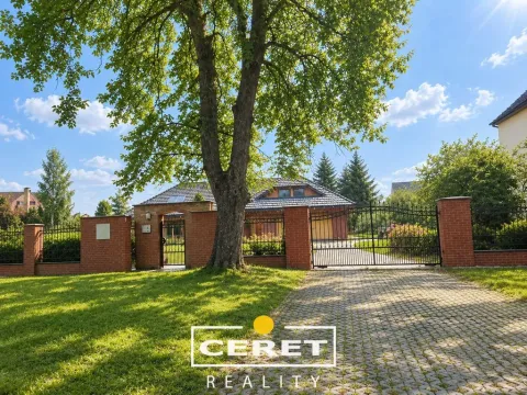 Prodej rodinného domu, Nové Sedlo - Číňov, 500 m2