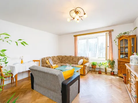 Prodej bytu 3+1, Libochovice, Poděbradova, 67 m2
