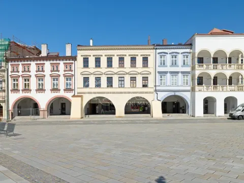 Pronájem kanceláře, Nový Jičín, Masarykovo nám., 70 m2