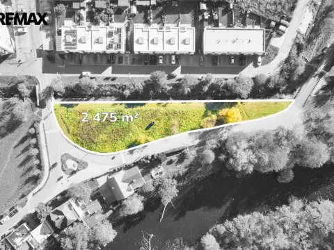 Prodej pozemku pro bydlení, Hradec Králové, 2475 m2