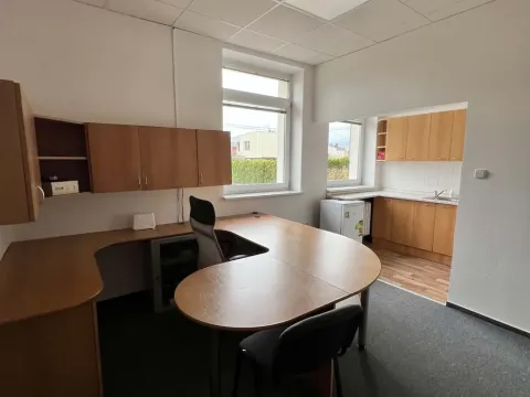 Pronájem kanceláře, Kravaře, Kostelní, 17 m2