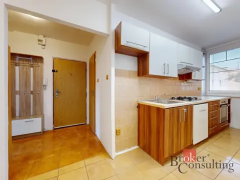 Prodej bytu 3+1, Klášterec nad Ohří, Školní, 65 m2