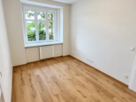 Pronájem bytu 2+kk, Praha - Vysočany, U vysočanského pivovaru, 40 m2