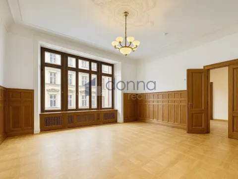 Pronájem kanceláře, Praha, Spálená, 361 m2
