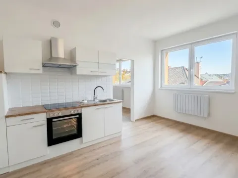 Pronájem bytu 2+kk, Náchod, Žižkova, 42 m2